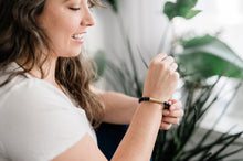 Load image into Gallery viewer, Blue Lapis Gemstone Bracelet