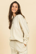 Load image into Gallery viewer, Simple Effortless Style Oversized Sweatshirt