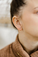 Load image into Gallery viewer, Minimalist 18kt Gold Plated Drop Curtain Earrings