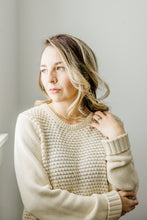 Load image into Gallery viewer, Dainty Faux Pearl Necklace
