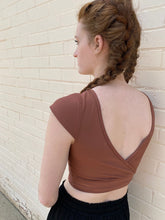 Load image into Gallery viewer, Bronze Brown Fitted Top
