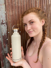 Load image into Gallery viewer, Bella Poise Khaki Water Bottle
